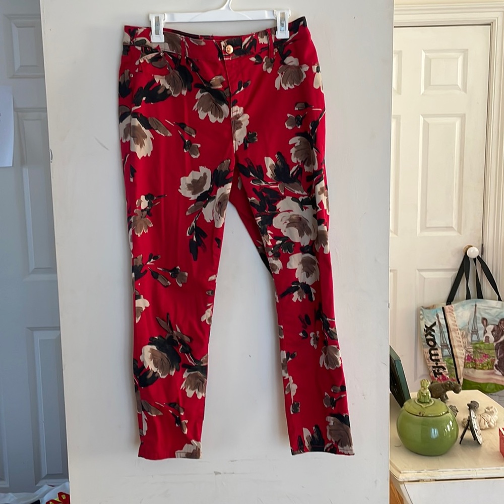 Adorable velvet pants/jeggings